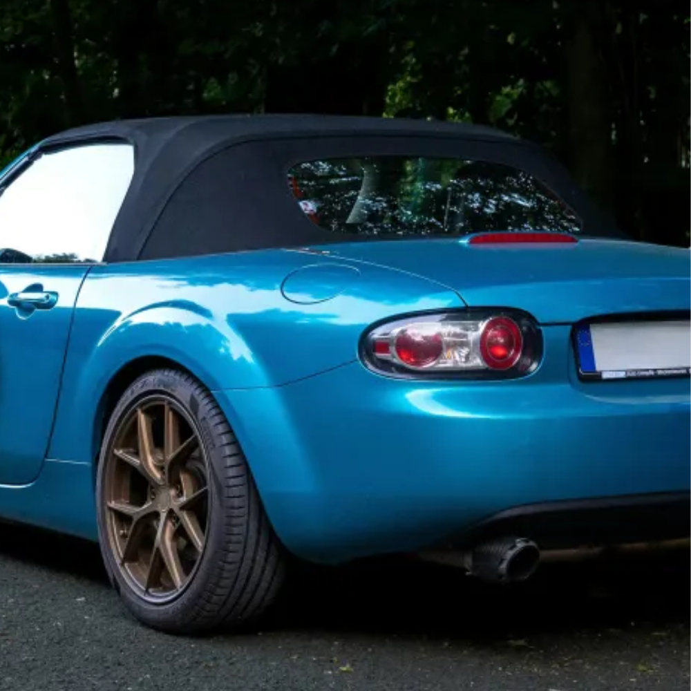 tenzi cabrio prot, cabrio prot 0,6 l, impregnat do dachów cabrio, hydrofobowy preparat do dachów tekstylnych, ochrona dachów samochodowych, preparat do dachów kabrioletów, impregnacja tkanin samochodowych, ochrona przed wilgocią i wodą, ochrona przed zabrudzeniami, preparat chroniący przed promieniowaniem UV, dachy cabrio odporne na wodę, pielęgnacja dachów kabrio, chemia profesjonalna tenzi, środek do impregnacji brezentów, preparat do dachów kamperów i łodzi, hydrofobizacja tkanin, ochrona kolorów materiału, preparat do dachów tekstylnych samochodowych, łatwe czyszczenie dachów cabrio, zabezpieczenie tkanin przed solą drogową, preparat gotowy do użycia, impregnacja dachów samochodowych, ochrona materiału przed wilgocią, preparat do utrzymania dachów w czystości, chemia do pielęgnacji samochodów, tenzi cabrio ochrona dachów, preparat do dachów kabrioletów, impregnacja tkanin outdoorowych, ochrona dachów przed wodą i brudem.